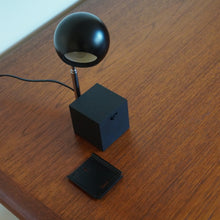 Load image into Gallery viewer, Vintage lightolier Michael Lax lytegem telescoping lamp black Japan