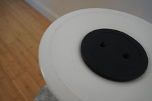 Load image into Gallery viewer, Knoll Eero Saarinen marble side table - 20" Round