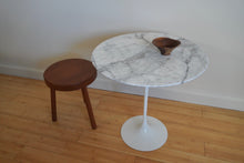Load image into Gallery viewer, Knoll Eero Saarinen marble side table - 20" Round