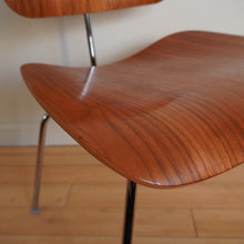 Load image into Gallery viewer, Herman Miller Eames DCM wood grain chair
