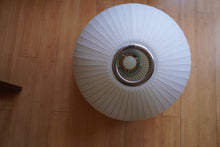 Load image into Gallery viewer, George Nelson Modernica apple bubble lamp
