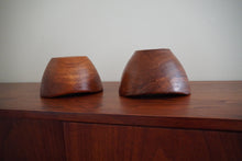 Load image into Gallery viewer, Vintage mid century Thailand teak wood bowl set
