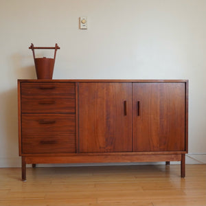 Midcentury American Modern Walnut Sideboard or Dresser by Richard Artschwager