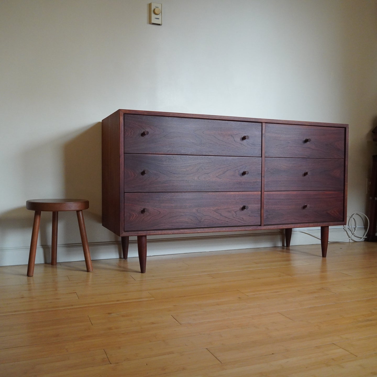 Mid Century Modern wood 6 drawer dresser credenza