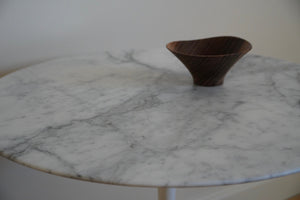 Knoll Eero Saarinen marble side table - 20" Round